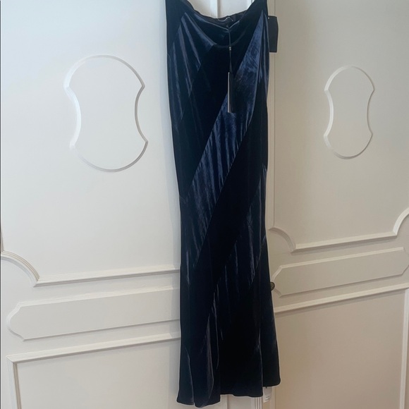 Retrofete Black velvet mermaid Maxi Skirt - Picture 5 of 7